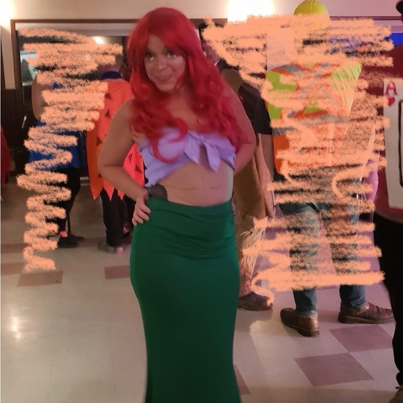 Halloween Costume. Little Mermaid. Red wig, green mermaid ruched skirt, bandeau - Picture 4 of 4